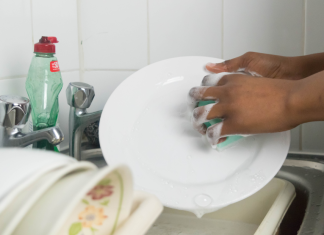 cultuurverschillen curacao: Afwassen op z’n curaçaos.