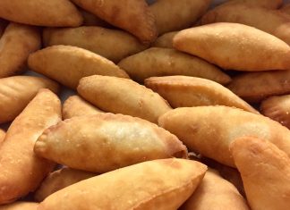 pastechi curacao