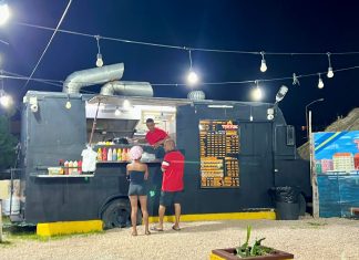 De truki pan Curacao. Ook bekend als Truck di Pan en Truk'i pan.